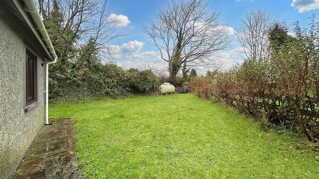 Crundale, Haverfordwest 3 bed detached bungalow for sale £280,000