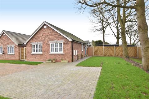 2 bedroom detached bungalow for sale, Royal Gardens, Scartho DN33
