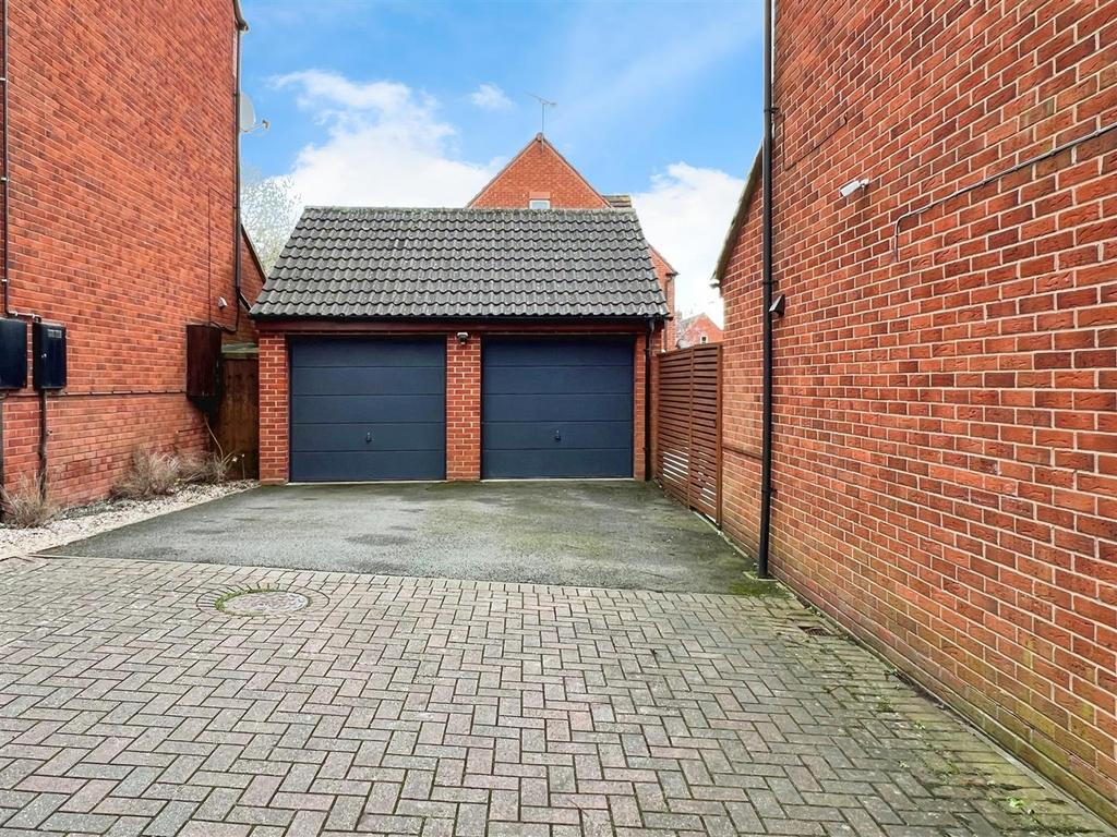 Garage.jpg
