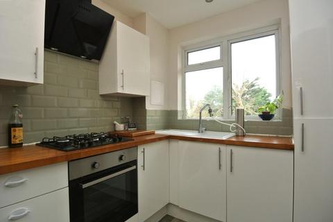 1 bedroom flat for sale, Hadrian Way, Staines-Upon-Thames TW19