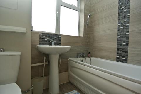 1 bedroom flat for sale - Hadrian Way, Staines-Upon-Thames TW19