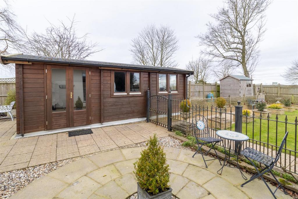 Workshop/outbuilding