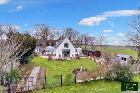 Hawthorns Rectory Close, Buckland, Buntingford, SG9 0PT