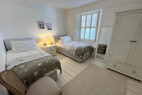 1 Browns Hill, Fowey, PL23 1BT