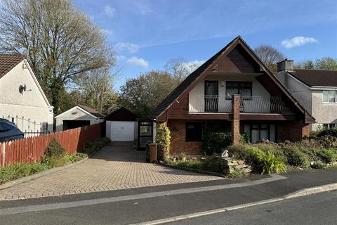 4 bedroom detached house for sale, Penhaligon Way, St. Austell