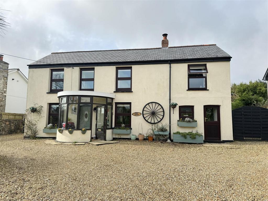 Trethurgy, St. Austell 4 bed cottage for sale £485,000