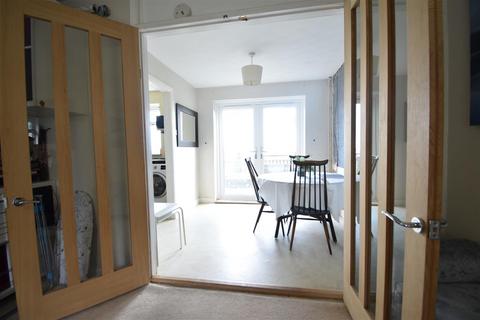 33 Leeside, Portishead, Bristol, BS20 6JL