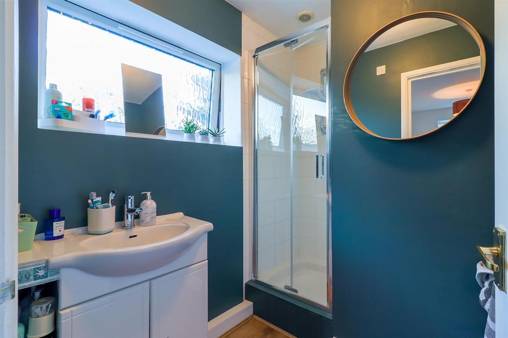 En suite shower room