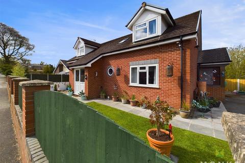 4 bedroom detached house for sale, Treflach, Nr Oswestry