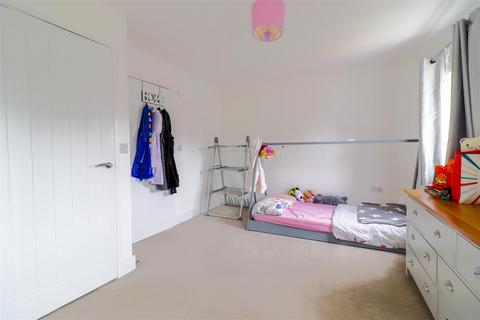 58 Dray Gardens, Buntingford, SG9 9GX