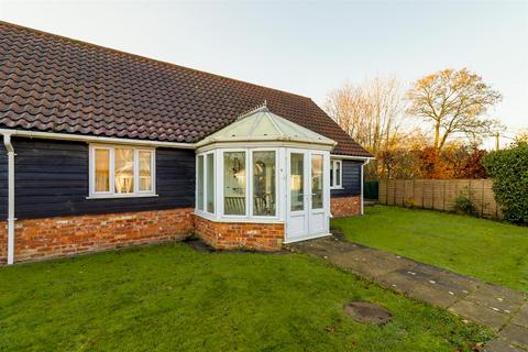 2 bedroom semi-detached bungalow for sale, Stocking Hill, Buntingford SG9