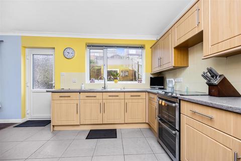 35 Findon Road, Brighton, BN2 5NY
