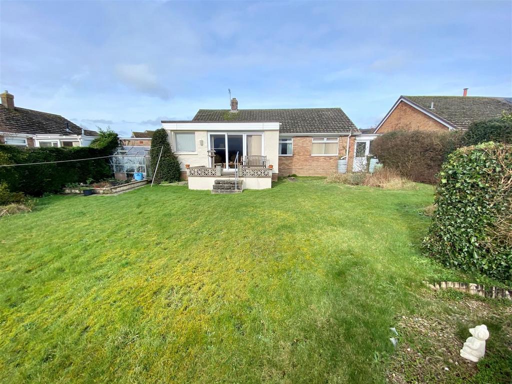 Moor Lea, Braunton EX33 3 bed bungalow for sale £389,950