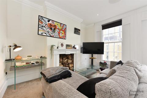 2 bedroom duplex for sale - Commercial Road, London