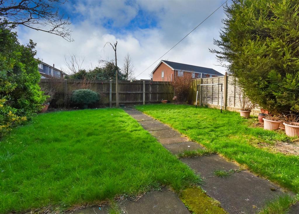11 Woodside - Garden.jpg
