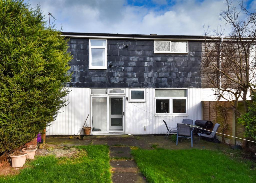 11 Woodside - Rear.jpg
