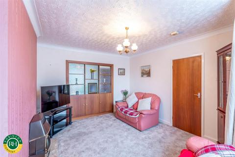 50 Greenleafe Avenue, Wheatley Hills, Doncaster, DN2 5RF