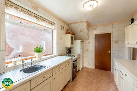 50 Greenleafe Avenue, Wheatley Hills, Doncaster, DN2 5RF