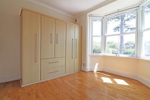 Flat 3, 113 Holmesdale Road, Reigate, RH2 0BT