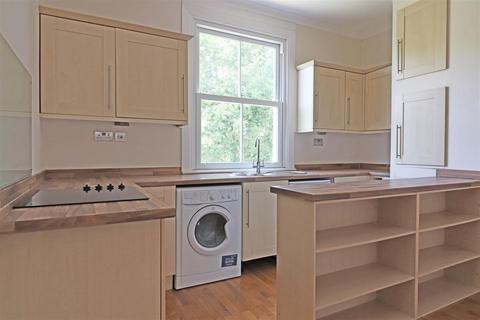 Flat 3, 113 Holmesdale Road, Reigate, RH2 0BT