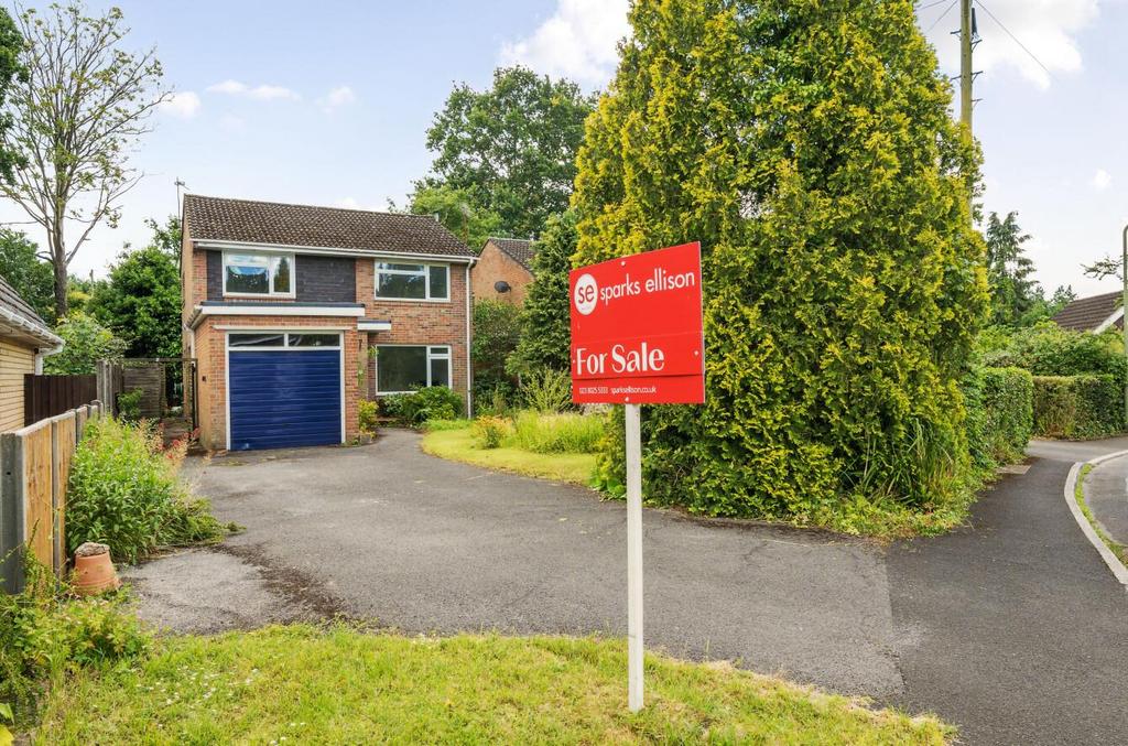 Parkway Gardens, Chandler's Ford 4 bed detached house for sale £475,000