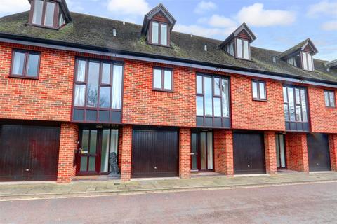 3 bedroom terraced house for sale, Church Road, Romsey Town Centre, Hampshire