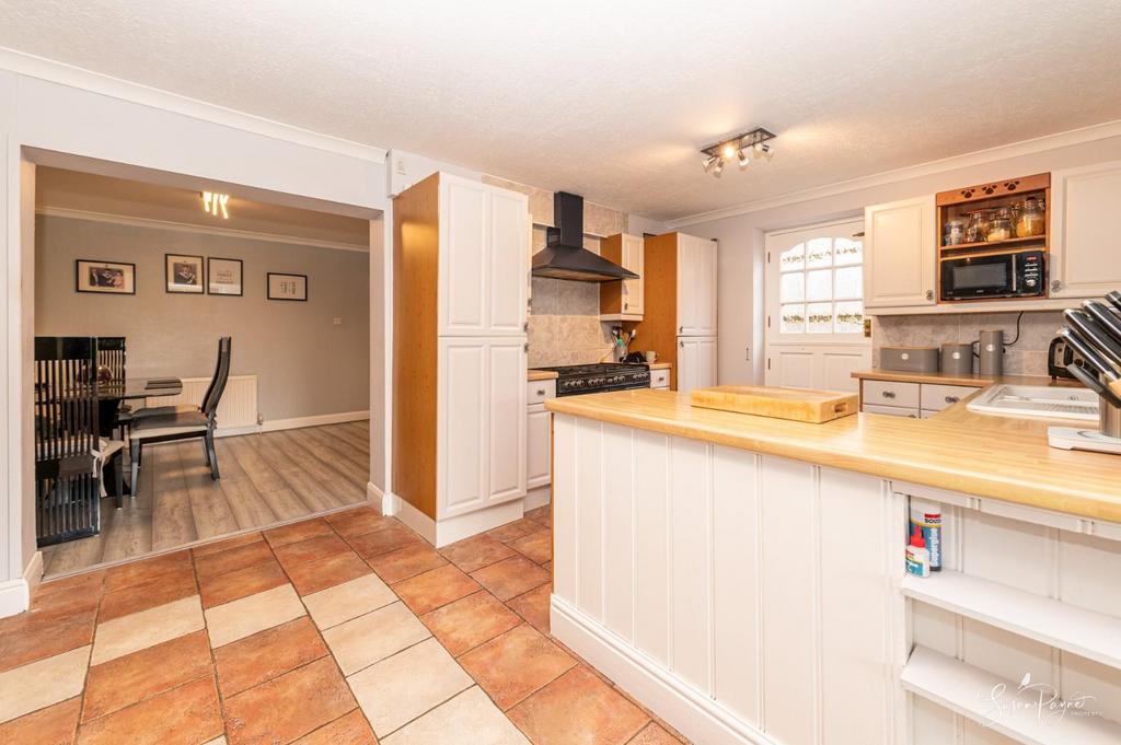 Kitchen/Breakfast Room