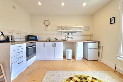 1 bedroom flat to rent, Garfeild Road, Margate