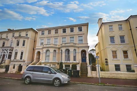 1 bedroom flat for sale - Spencer Road, Eastbourne