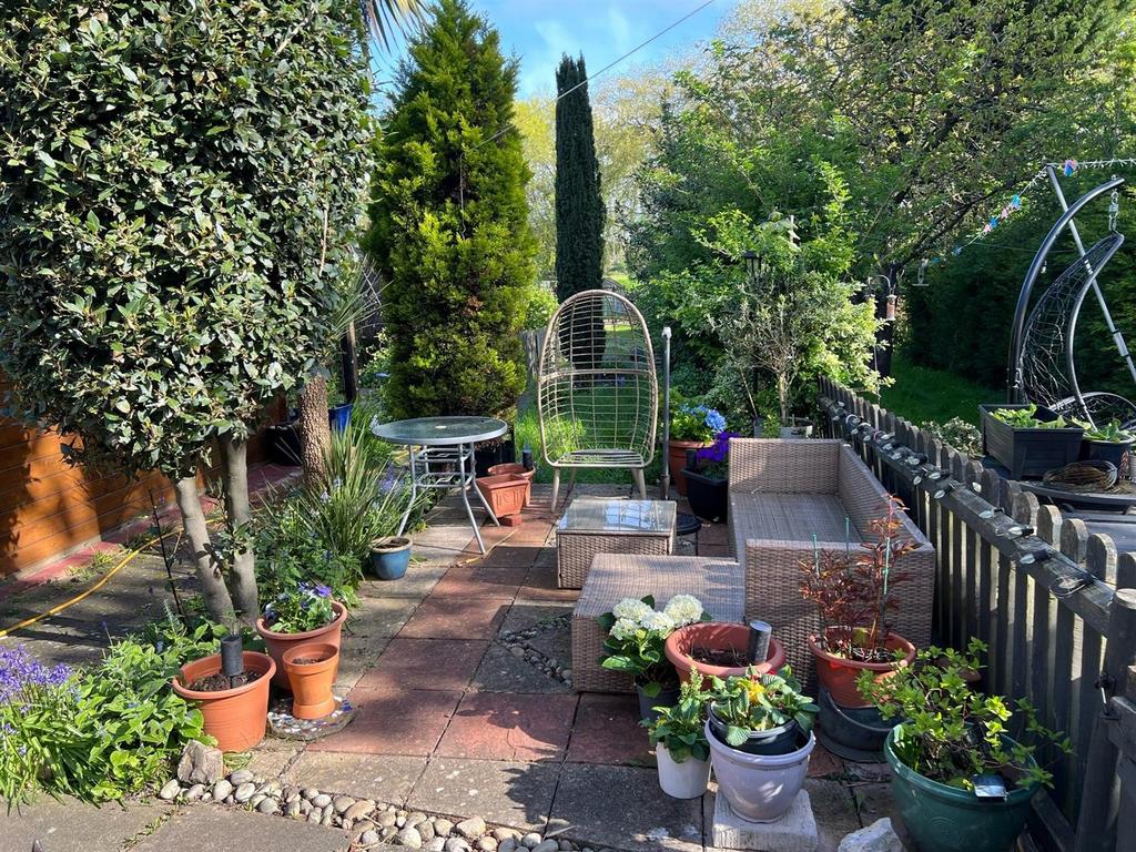 Rear Garden North Street 6.jpg