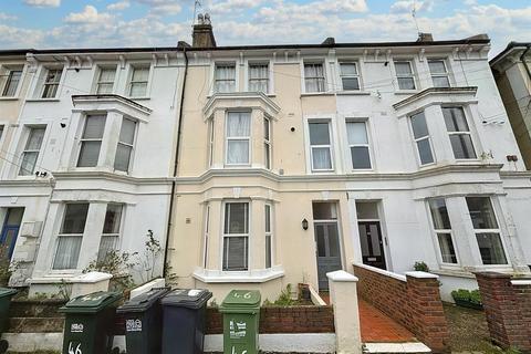 1 bedroom flat for sale - Langney Road, Eastbourne