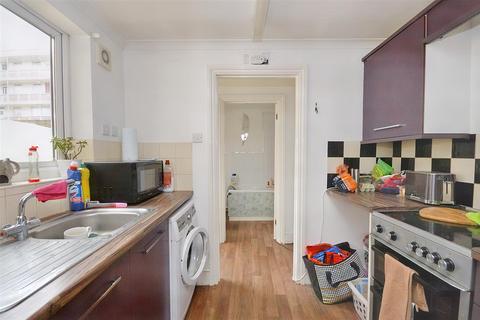1 bedroom flat for sale - Langney Road, Eastbourne