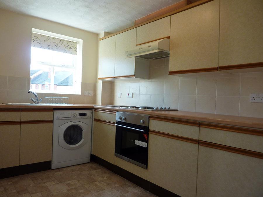 Victoria Gardens, 18, Kitchen3.jpg