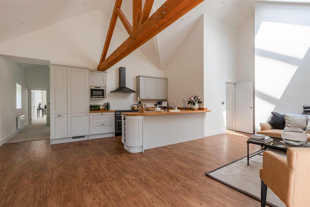 A03 - Barns @ Higher Court Barns, Littlehempston -