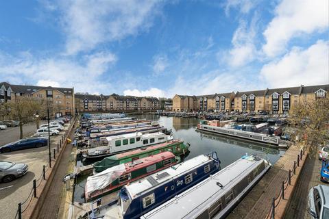 2 bedroom apartment for sale - Stephenson Wharf, Apsley Lock, Apsley, Hertfordshire, HP3 9WY