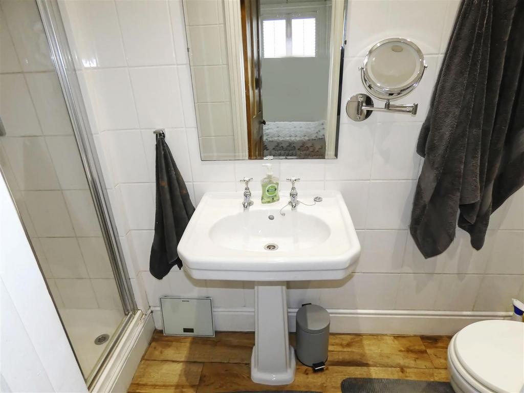 En Suite Shower Room