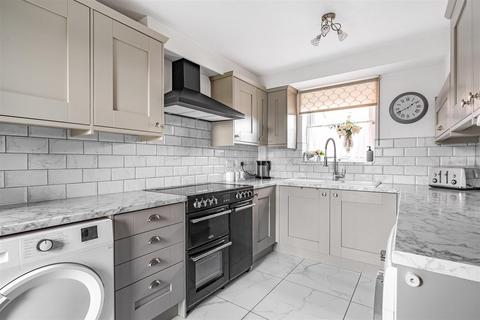 3 bedroom terraced house for sale, Urchfont