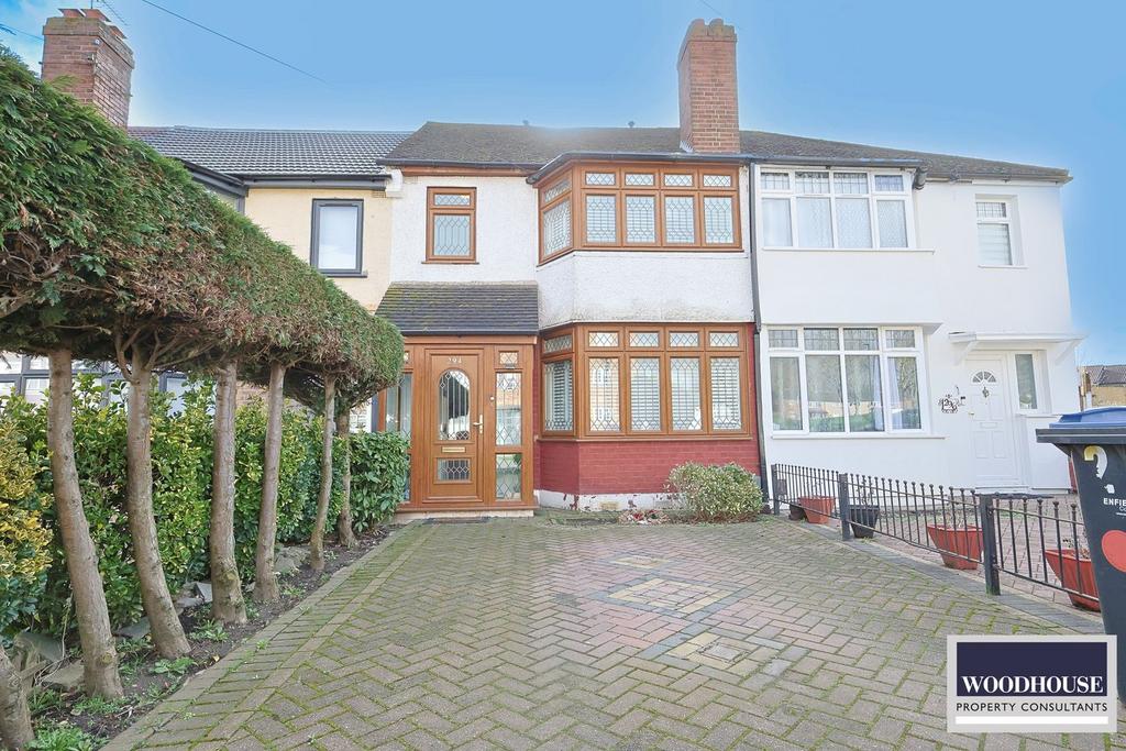 Hoe Lane, Enfield EN1 3 bed terraced house for sale £465,000