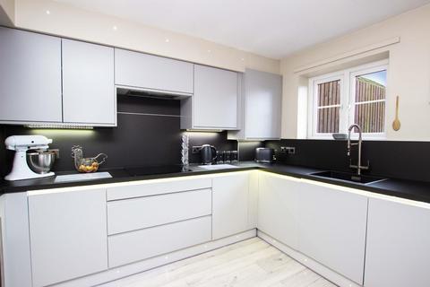 25 Vale Street, Darwen, BB3 1DG