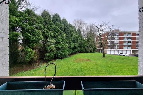20, Amethyst Court Chelmscote Road, Solihull, B92 8BY