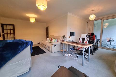 20, Amethyst Court Chelmscote Road, Solihull, B92 8BY