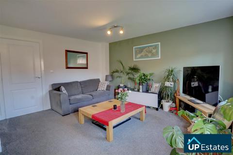 3 bedroom semi-detached house for sale - Tulip Tree Road, Camphill, Nuneaton