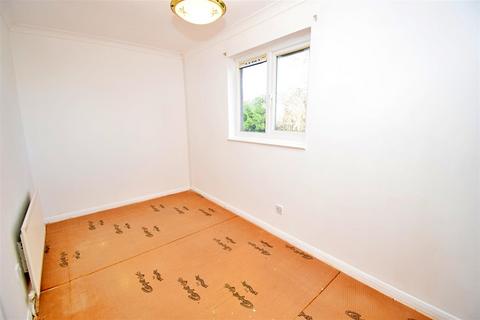 47 Ambleside, Rugby, CV21 1JB