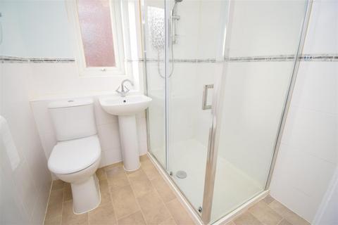 47 Ambleside, Rugby, CV21 1JB