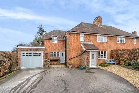 26 Litchfield Way, Guildford, GU2 7QH