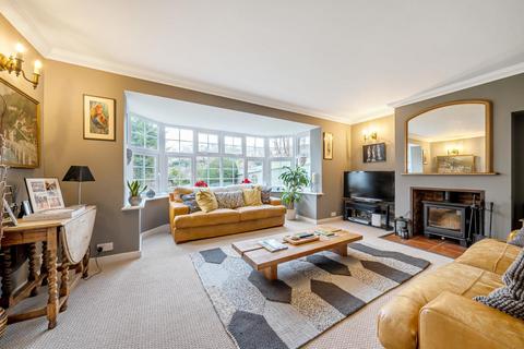 26 Litchfield Way, Guildford, GU2 7QH