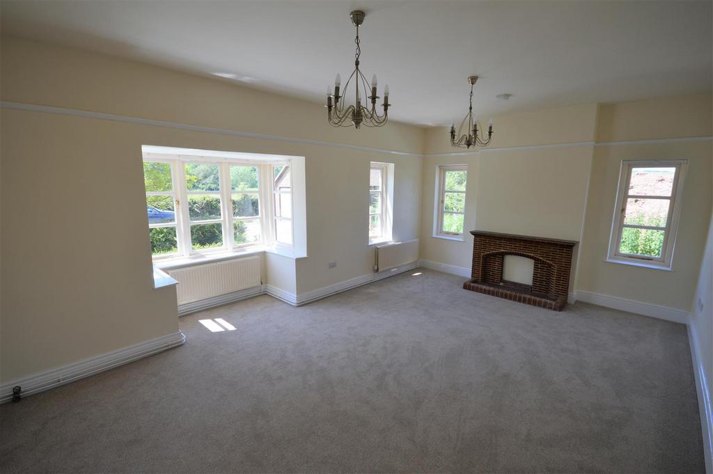 Sitting Room.JPG