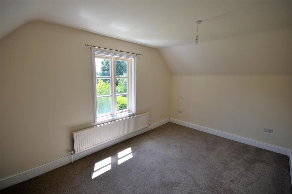 Bedroom 2.JPG