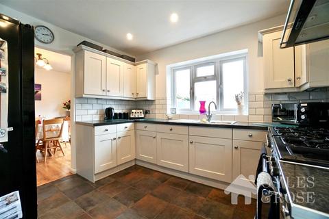 4 bedroom semi-detached house for sale, Peel Road, Chelmsford