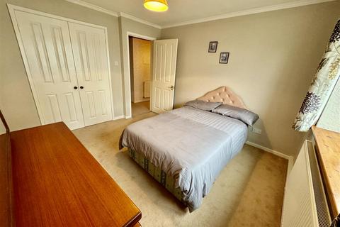 2 bedroom flat for sale, Churton Street, Pwllheli